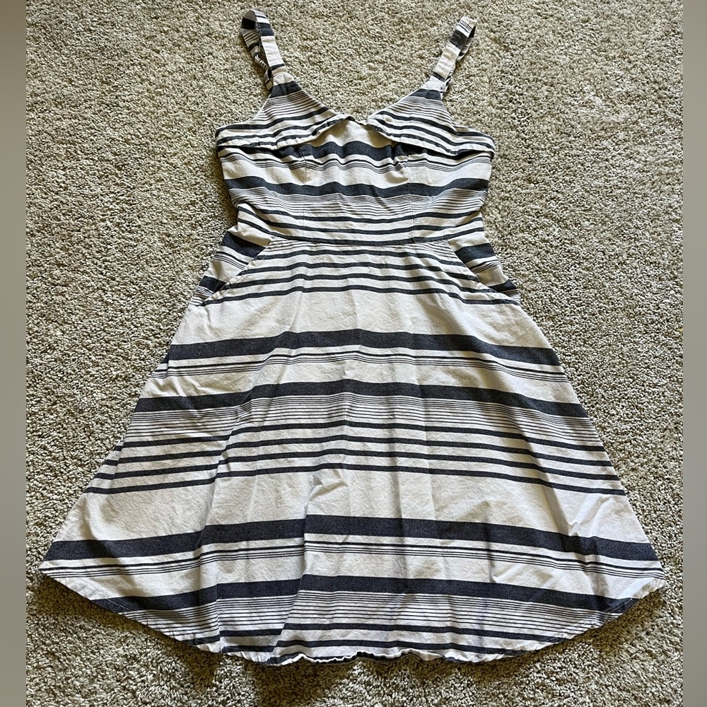 Jun & Ivy Women’s White Navy Casual Dress Size Small Pockets Lined
